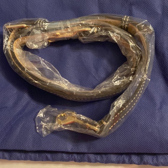 Dooney & Bourke Purse - Picture 3 of 6